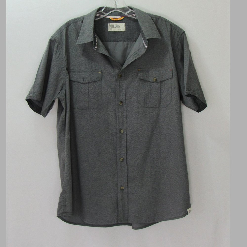 Free Planet Short Sleeve Button Down Gray Shirt Dark Gray Dots XL